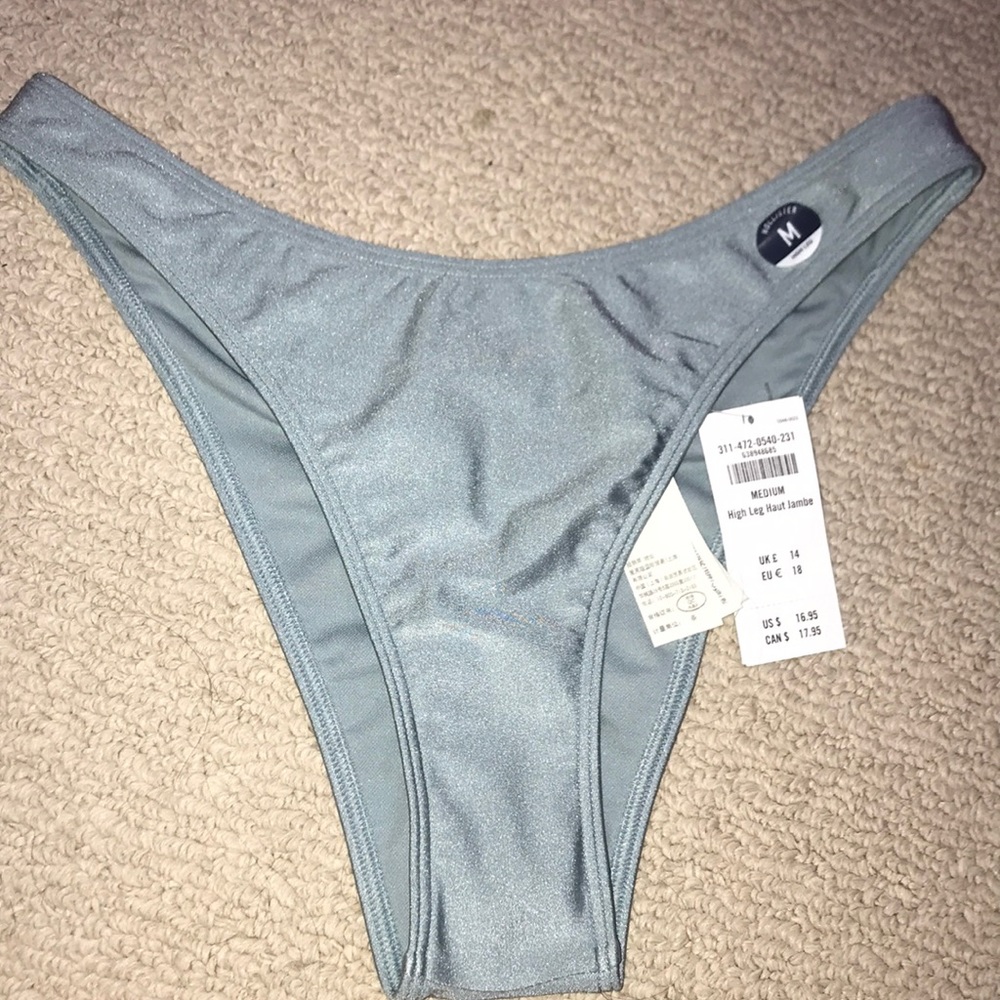 High leg Hollister bikini bottom (light blue)